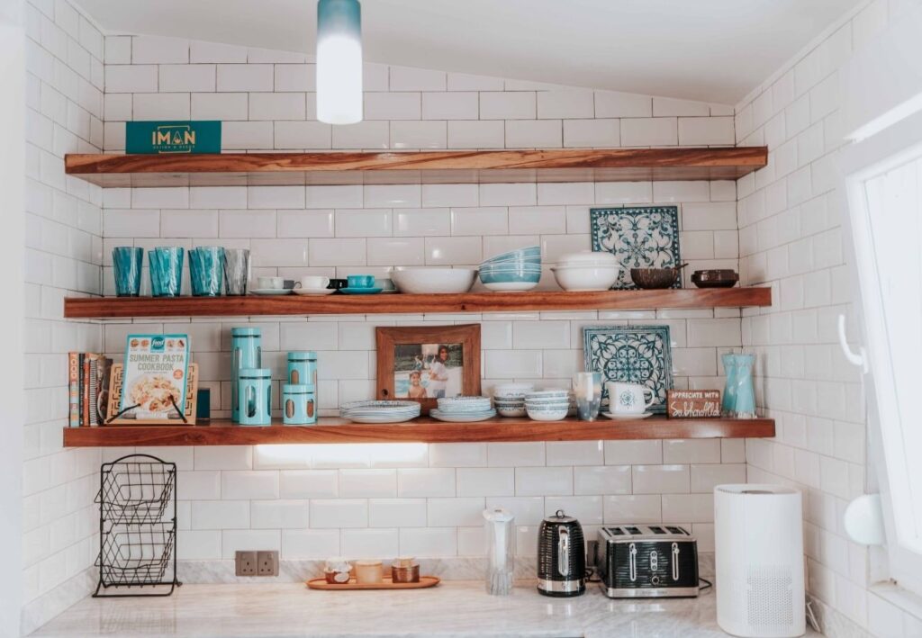 Cacatin Multipurpose Antiseptic Cleaner used for home cleaning and personal hygiene.